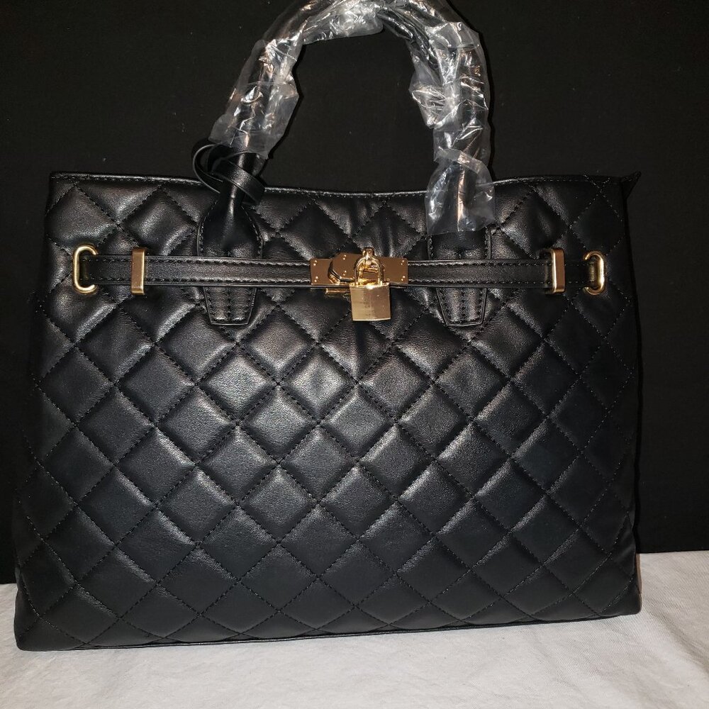 Badgley Mischka Quilted Double handled bag Black
